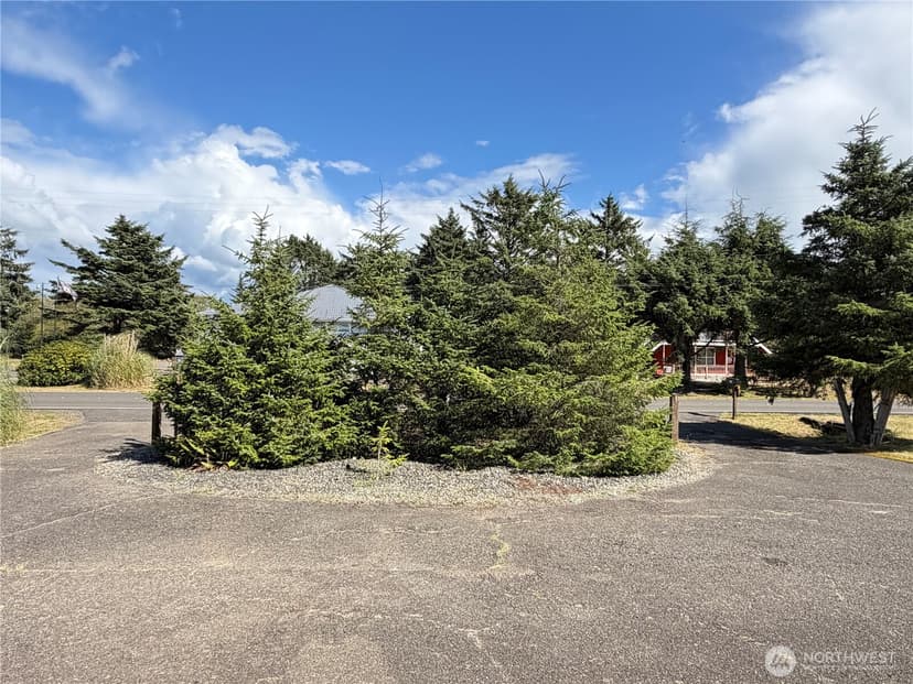 Property photo for 655 Canal Drive NE, Ocean Shores photo 19