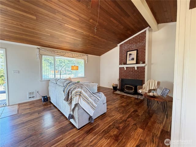 Property photo for 655 Canal Drive NE, Ocean Shores photo 4