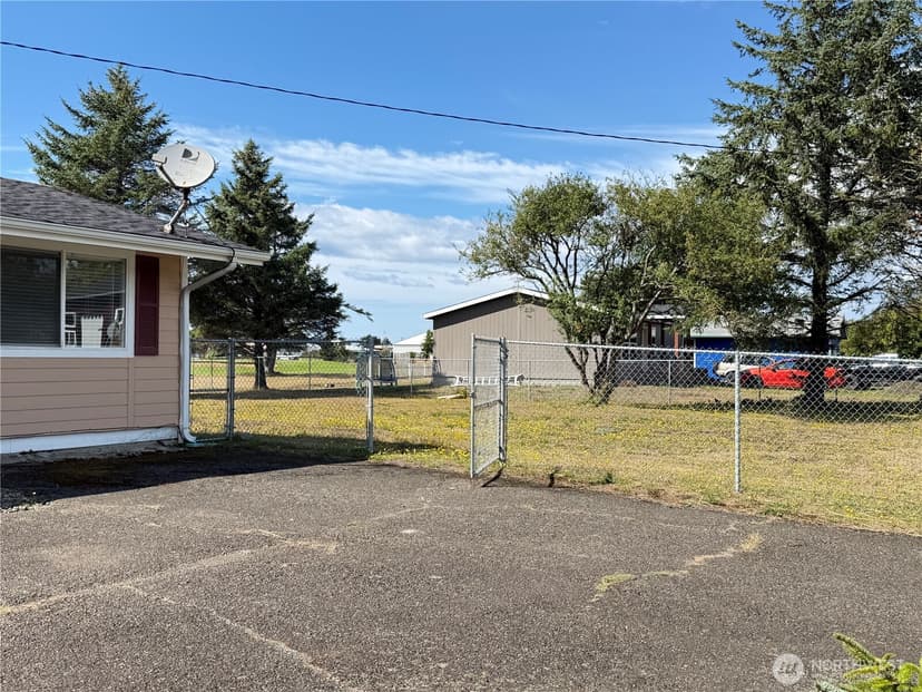 Property photo for 655 Canal Drive NE, Ocean Shores photo 20