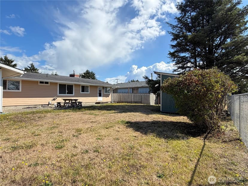 Property photo for 655 Canal Drive NE, Ocean Shores photo 17