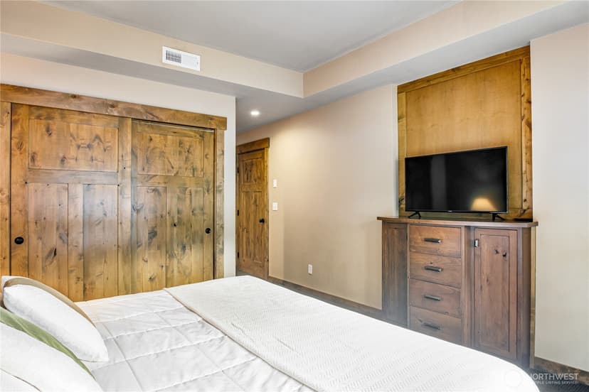Property photo for 3770 Suncadia Trail #108, Cle Elum photo 12