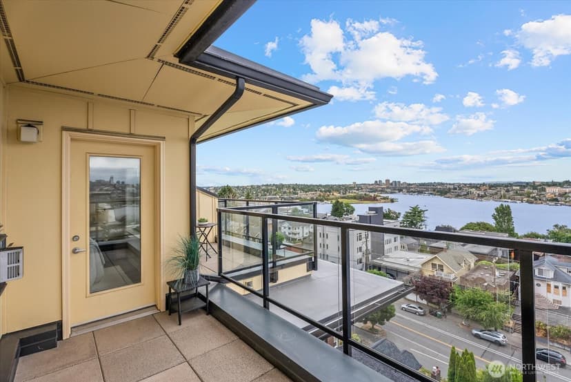 Property photo for 655 Crockett Street #A507, Seattle photo 4