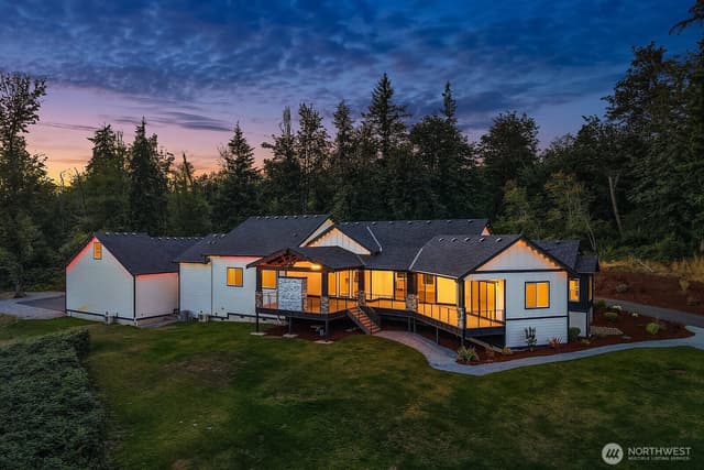 Property photo for 20225 230th Avenue SE, Maple Valley photo 4