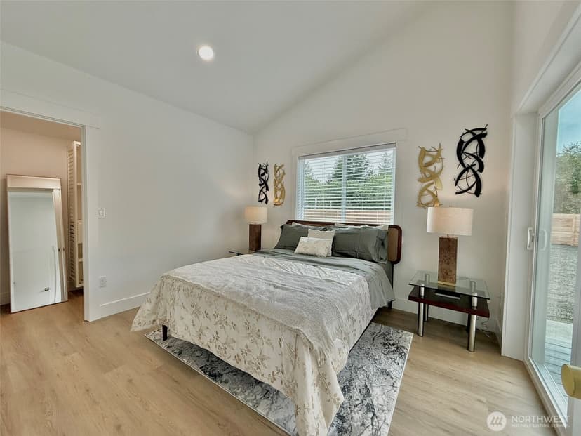 Property photo for 955 Tonquin Avenue SW, Ocean Shores photo 20