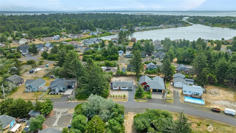 Property photo for 241 S Razor Clam Drive SW, Ocean Shores photo 28