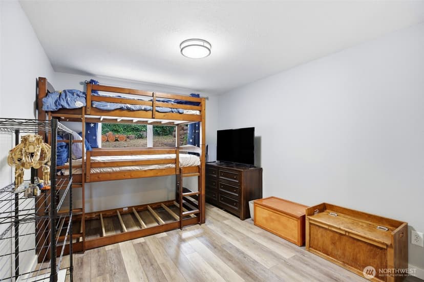 Property photo for 6983 Sunset Avenue NE, Bremerton photo 17