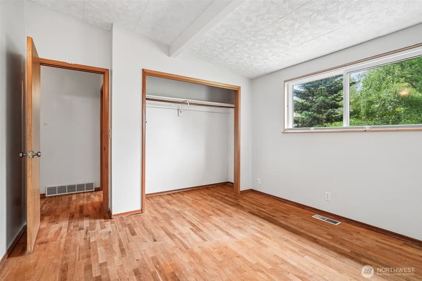 Property photo for 23804 7th Avenue W, Bothell photo 20