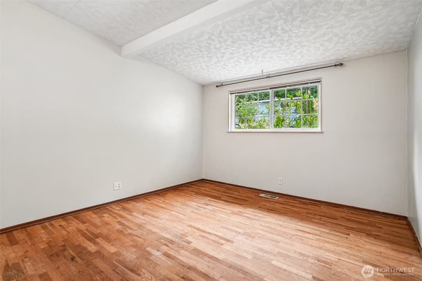 Property photo for 23804 7th Avenue W, Bothell photo 17