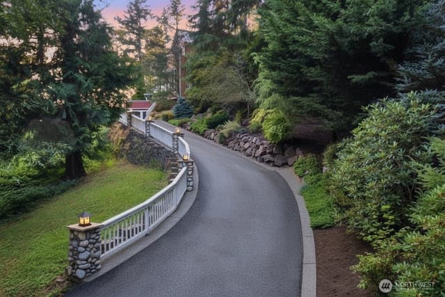 Property photo for 4155 212th Way SE, Sammamish photo 2