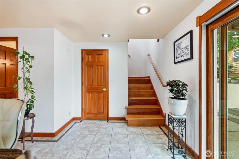 Property photo for 4821 S Brandon Street, Seattle photo 13