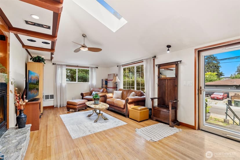 Property photo for 4821 S Brandon Street, Seattle photo 33