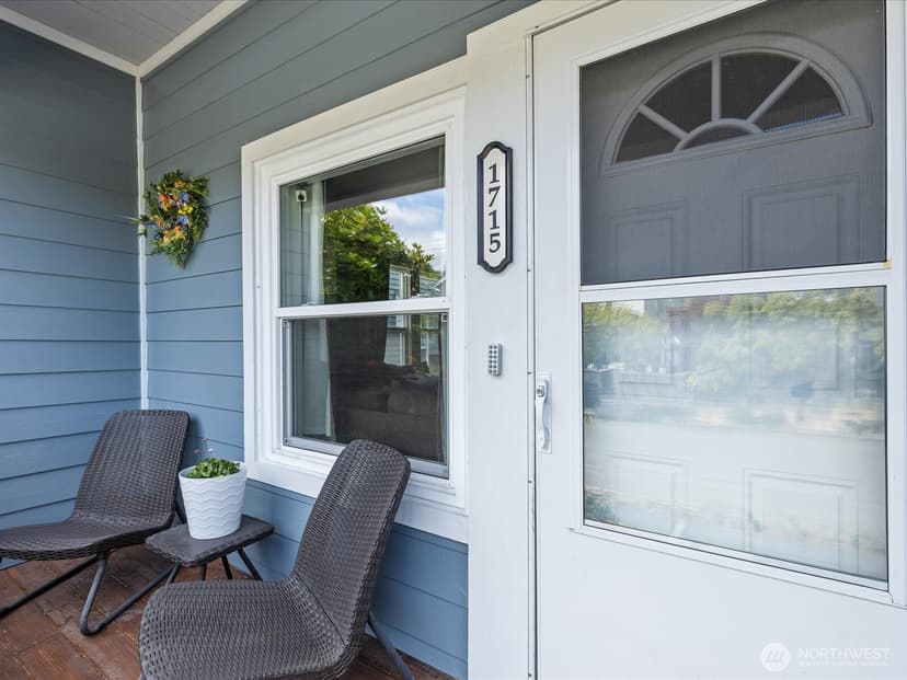 Property photo for 1715 26th Avenue S, Seattle photo 8