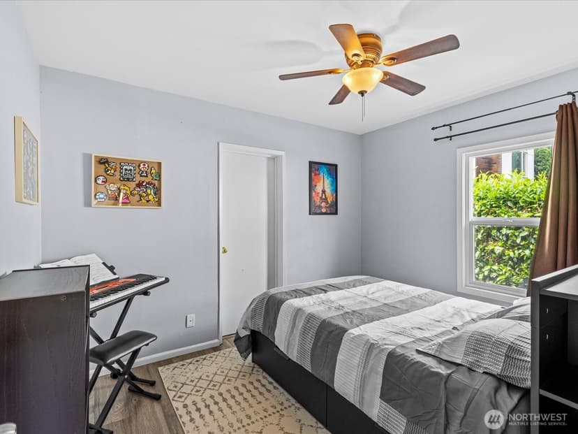 Property photo for 1715 26th Avenue S, Seattle photo 18