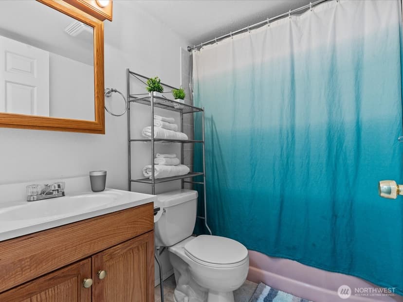 Property photo for 1715 26th Avenue S, Seattle photo 32