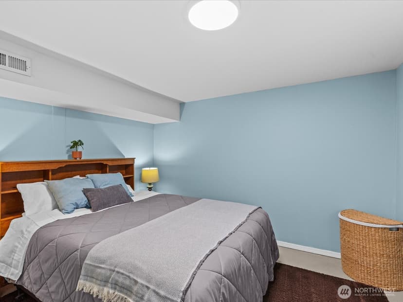 Property photo for 1715 26th Avenue S, Seattle photo 34