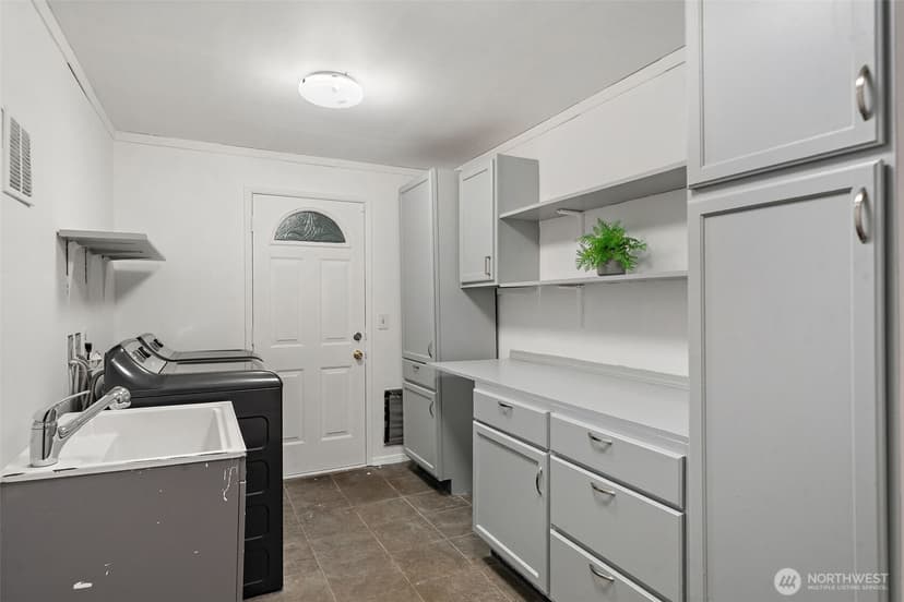 Property photo for 9125 Central Valley Road NE, Bremerton photo 27