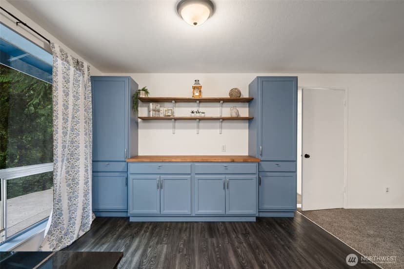 Property photo for 9125 Central Valley Road NE, Bremerton photo 10