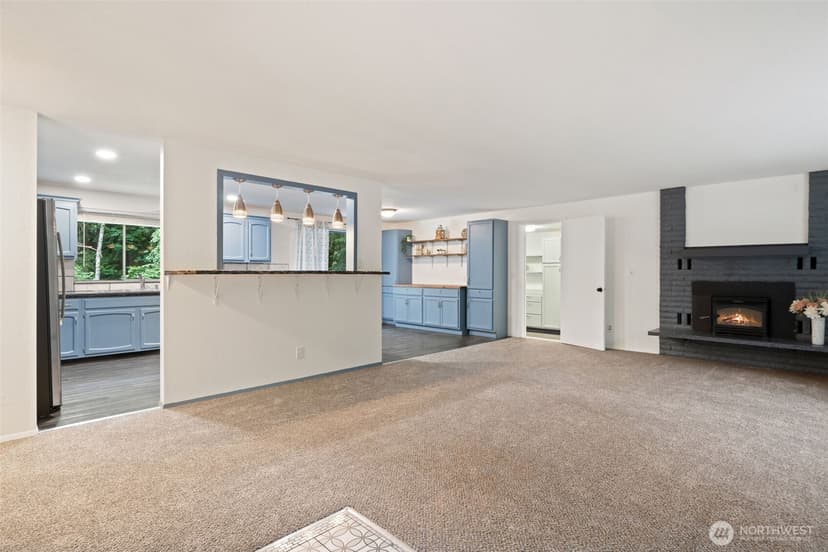 Property photo for 9125 Central Valley Road NE, Bremerton photo 2