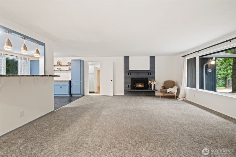Property photo for 9125 Central Valley Road NE, Bremerton photo 4