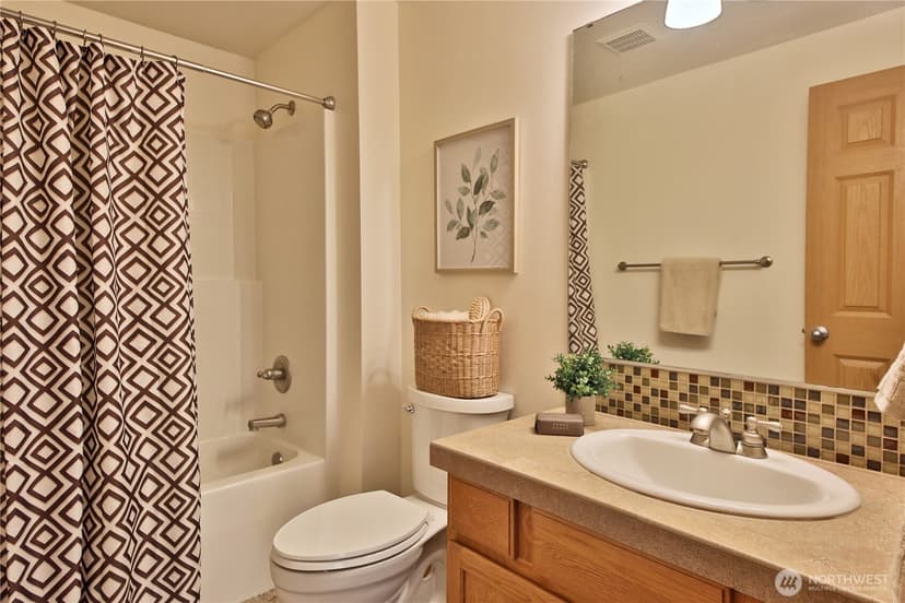 Property photo for 2591 Hillis Drive, Langley photo 23