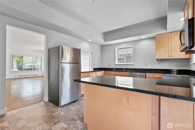 Property photo for 4017 Corliss Avenue N, Seattle photo 19