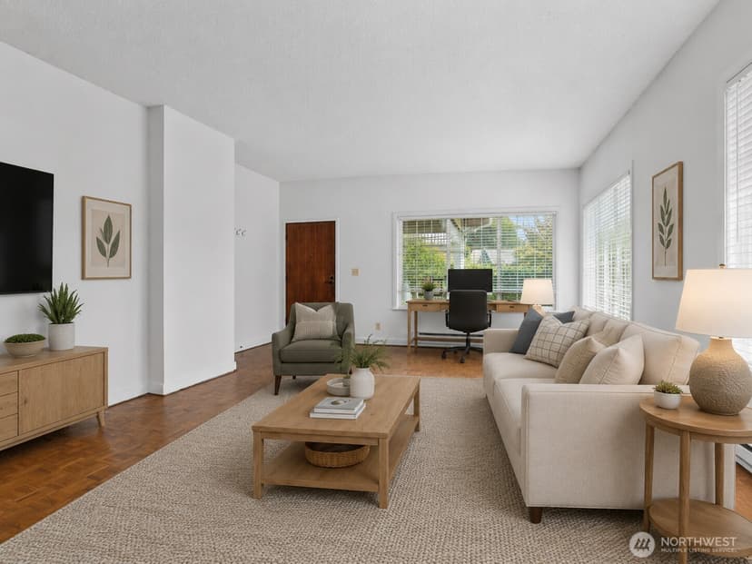 Property photo for 4017 Corliss Avenue N, Seattle photo 8