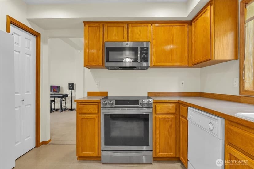 Property photo for 3124 201st Street SE, Bothell photo 11