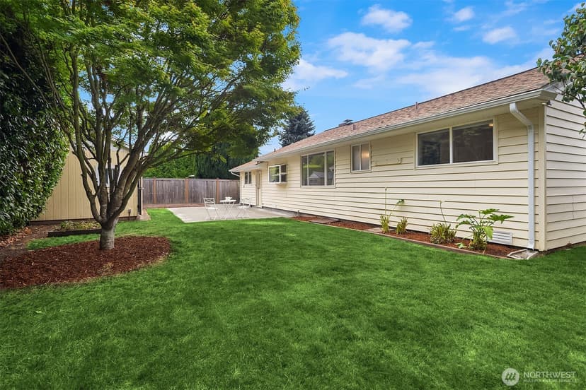 Property photo for 11510 27th Avenue SW, Burien photo 30