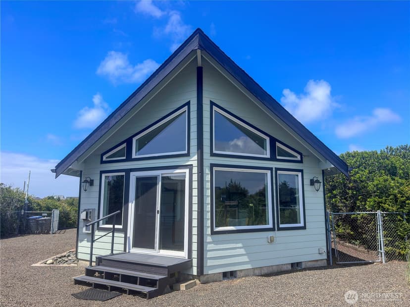 Property photo for 425 N Portal Loop SW, Ocean Shores photo 24