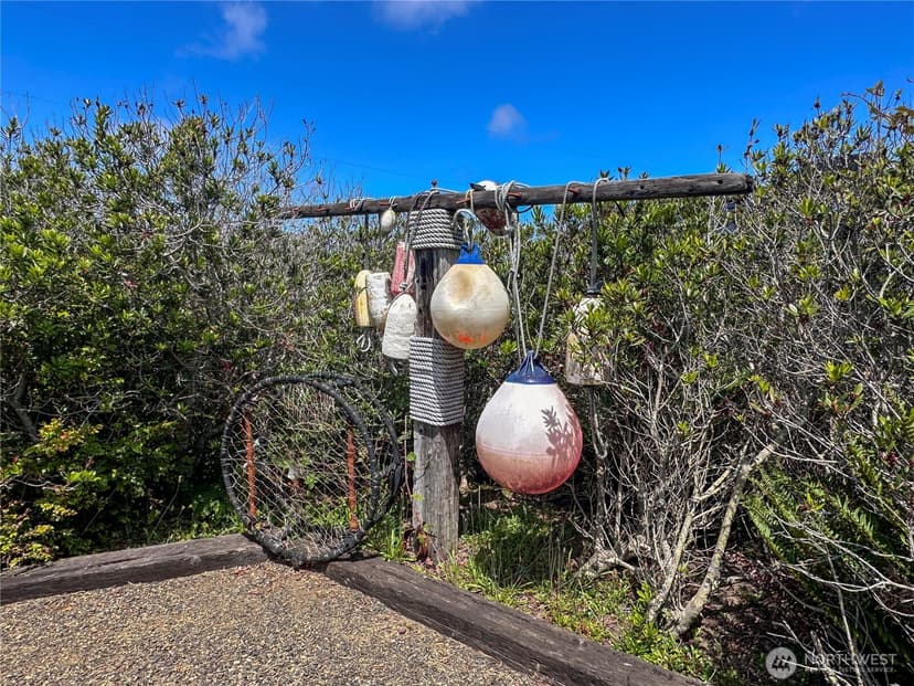 Property photo for 425 N Portal Loop SW, Ocean Shores photo 30