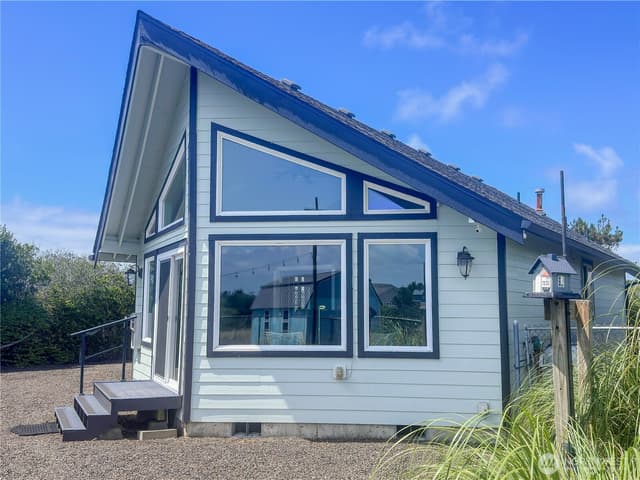 Property photo for 425 N Portal Loop SW, Ocean Shores
