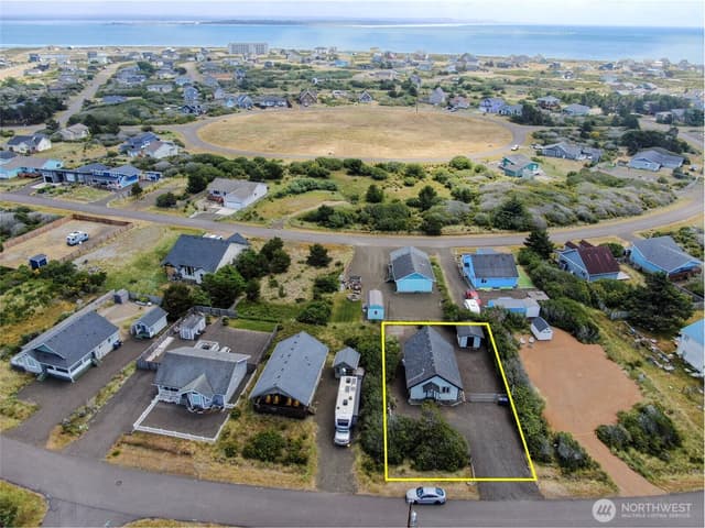Property photo for 425 N Portal Loop SW, Ocean Shores photo 4
