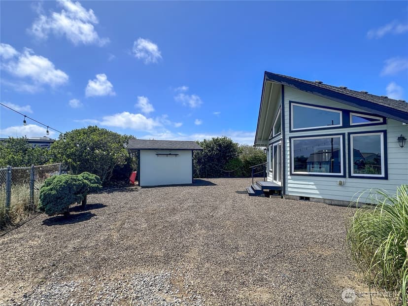 Property photo for 425 N Portal Loop SW, Ocean Shores photo 23