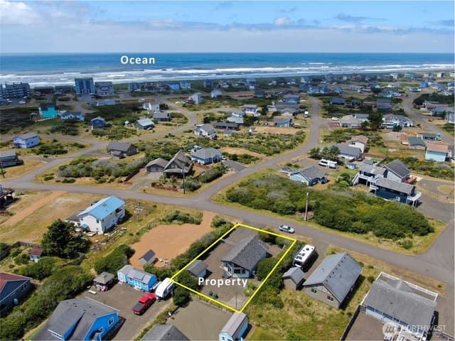 Property photo for 425 N Portal Loop SW, Ocean Shores photo 3