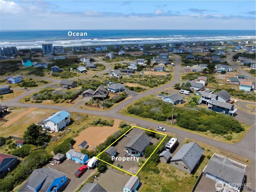Property photo for 425 N Portal Loop SW, Ocean Shores photo 3