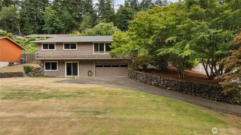 Property photo for 1917 Higgins Road SE, Port Orchard photo 2