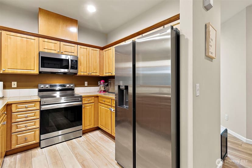 Property photo for 10700 SE 260th Street #M102, Kent photo 9
