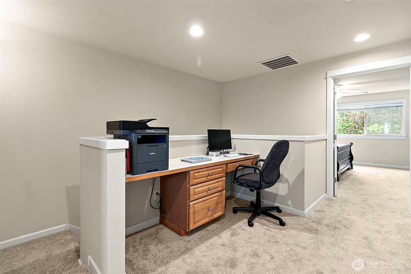 Property photo for 10700 SE 260th Street #M102, Kent photo 18