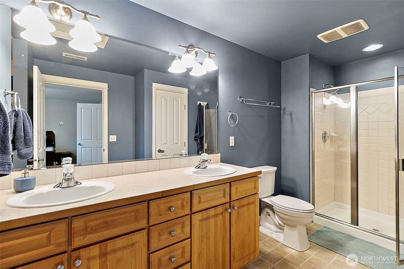 Property photo for 10700 SE 260th Street #M102, Kent photo 26