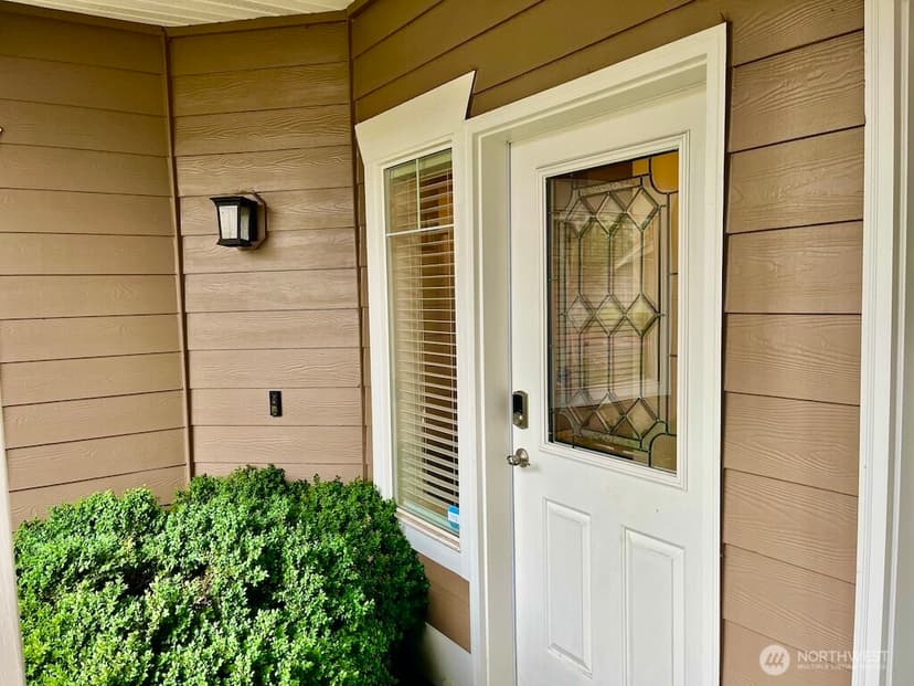 Property photo for 10700 SE 260th Street #M102, Kent photo 4