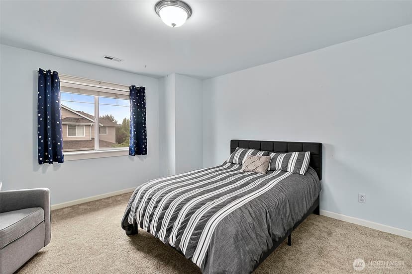 Property photo for 10700 SE 260th Street #M102, Kent photo 21