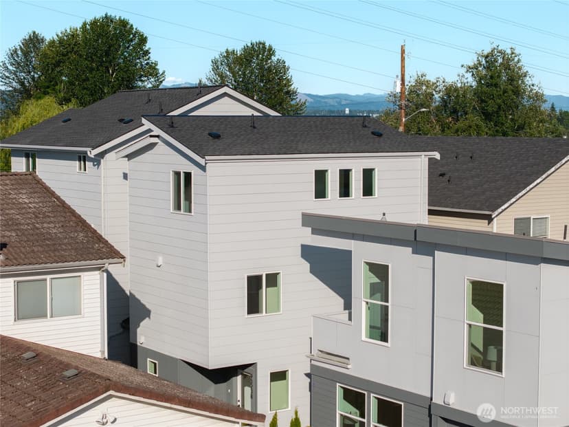 Property photo for 9323 Marcus Avenue S #B, Seattle photo 18