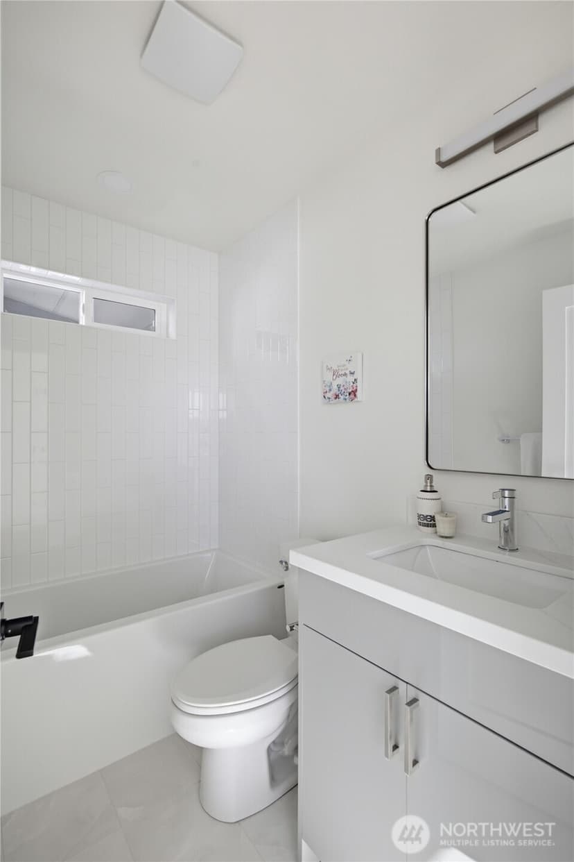 Property photo for 9323 Marcus Avenue S #B, Seattle photo 14