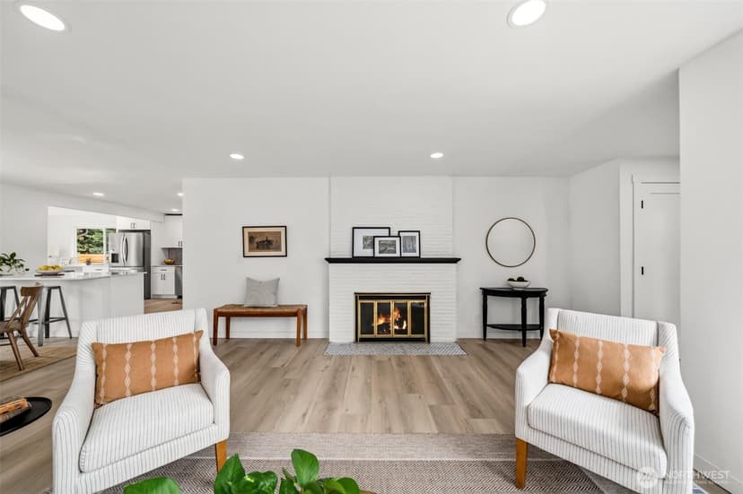 Property photo for 3775 Olympic Boulevard W, University Place photo 7