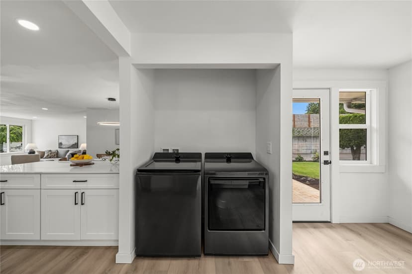 Property photo for 3775 Olympic Boulevard W, University Place photo 15