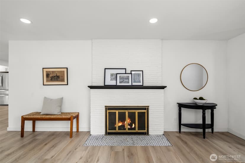 Property photo for 3775 Olympic Boulevard W, University Place photo 6