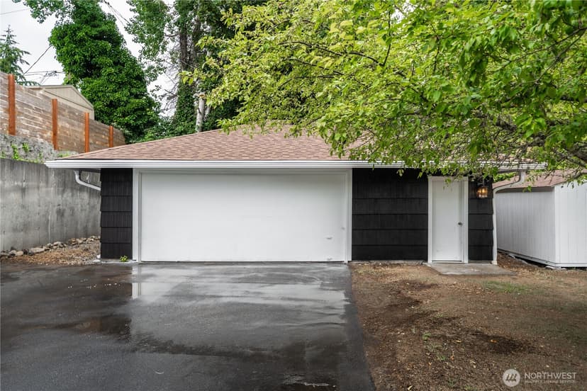 Property photo for 3775 Olympic Boulevard W, University Place photo 29