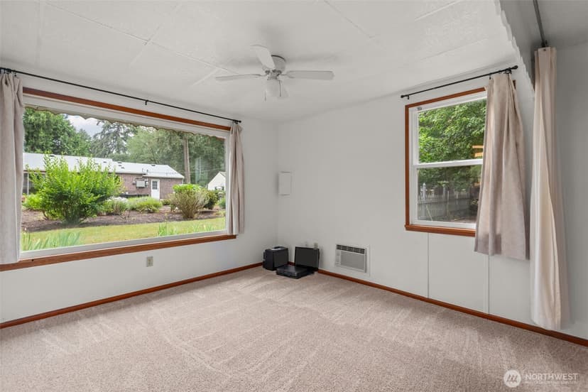 Property photo for 6353 School Street SW, Lakewood photo 27