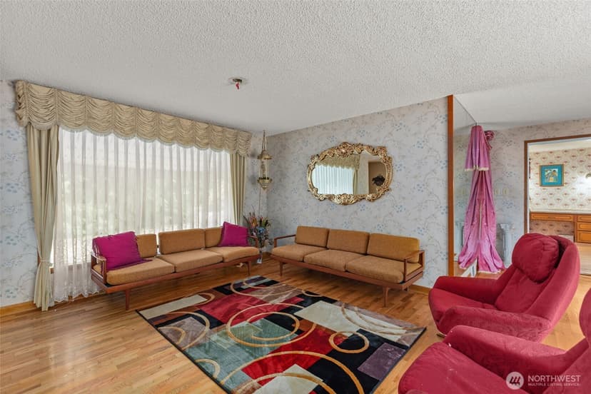 Property photo for 6353 School Street SW, Lakewood photo 4