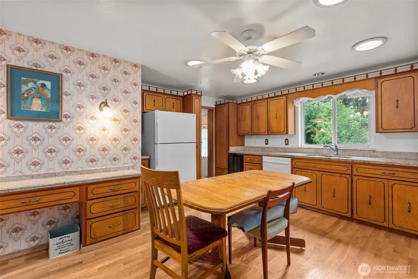Property photo for 6353 School Street SW, Lakewood photo 9